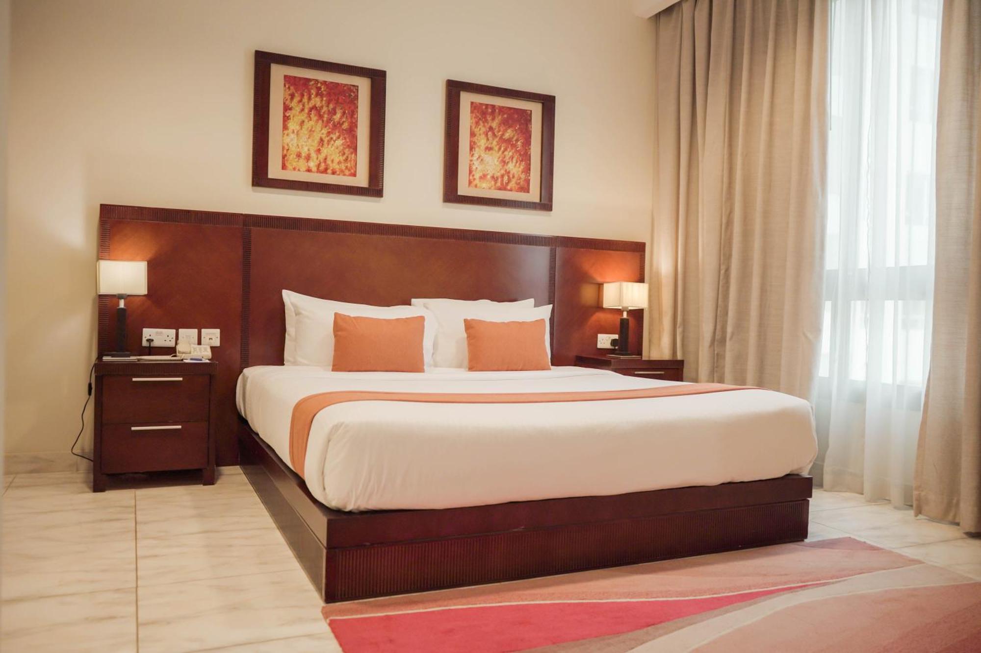 Hotel Seasons & Muscat